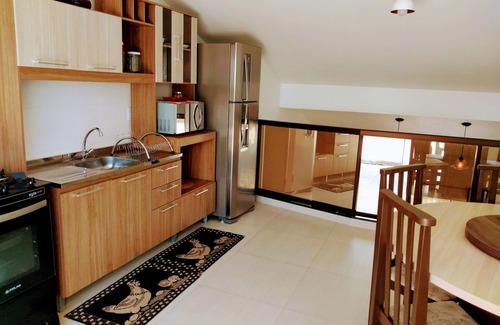 Centro Apartment | Duplex2 with sea view, 300 meters from Garopaba Beach!