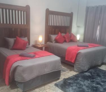 Thabazimbi Cabin | DURANGO Plekkie in die bos