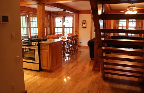 Central Frontenac Cottage | Dvira’s Lakefront Cottage - Hot tub and Pool Table (Sharbot lake)