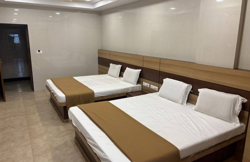 Kanchipuram Hotel | DWC Residency