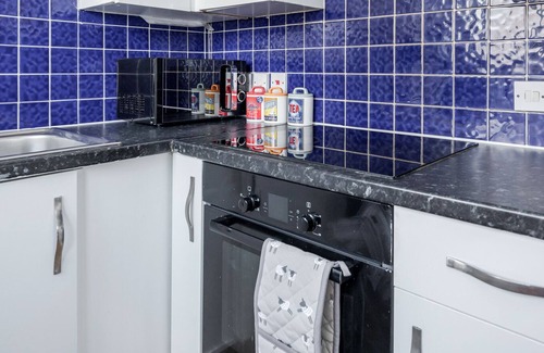 West Thurrock Apartment | Dwellers Delight Living Ltd 3 Bedroom Flat ✪ Chafford Hundred ✪ Prime Location