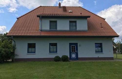 Zudar House | Dycke Haus 6 Comfortable holiday residence