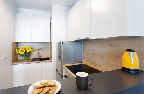 Wola Hotel | E-apartments Dzielna 72