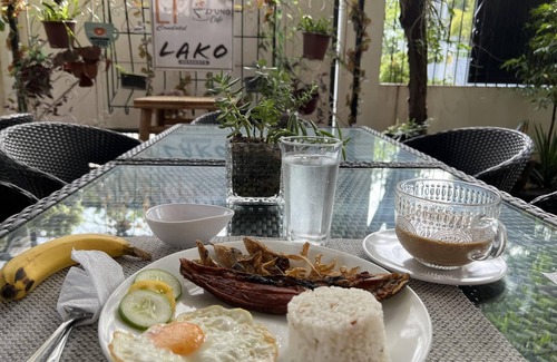 Kalibo Apartment | E & F Condotel