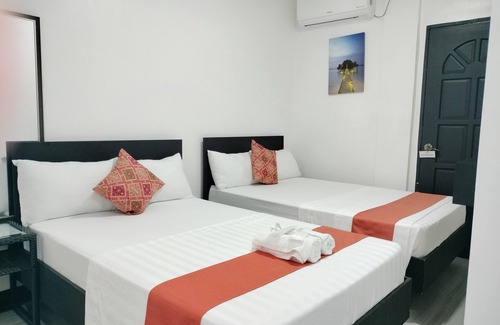 Kalibo Apartment | E & F Condotel
