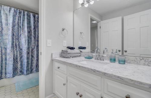 Statesboro Apartment | Eagle Creek Loft - Close to Shops Food GSU