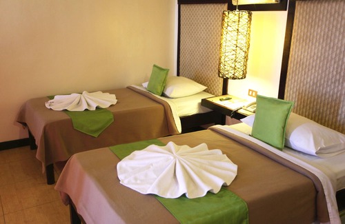 Mabini Hotel | Eagle Point Resort