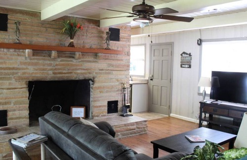Rockwood House | Eagle Point with a flat yard that has it all! Perfect multi-generational vacation home!
