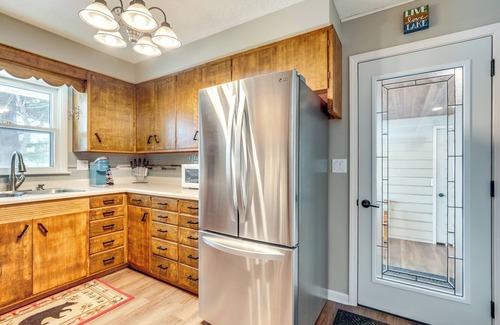 Eagle River House | Eagle River: Snowmobile & Lakefront Escape