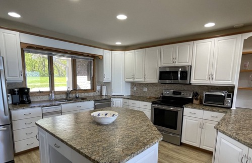 Annandale House | Eagle's Bluff - Annandale