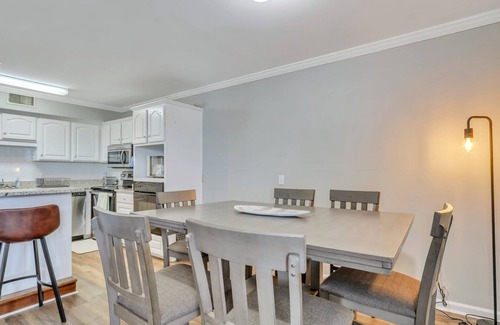 Statesboro Apartment | Eagle s Nest - Spacious Loft Downtown - Near GSU