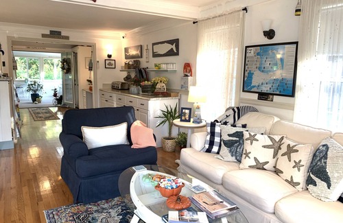 Eastham Hotel | Eagle Wing Inn - Cape Cod