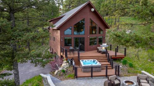Somers House | Eagles Nest - Hot Tub & Lake Views
