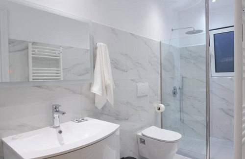 Korce Hotel | Eagles Philadelphia Hotel