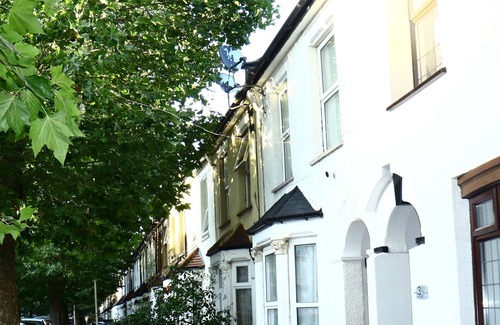 Lower Edmonton House | Earlycheckin Spacious House w/Parking in London