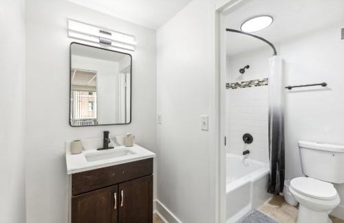 Central Business District Apartment | East 116 I Corporate 1bd Suite In Rochester I Gym