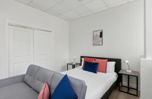 Central Business District Apartment | East 225 I Modern Studio In Downtown Rochester