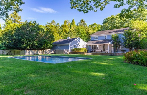 Village of East Hampton Villa | East Hampton Oasis with Pool
