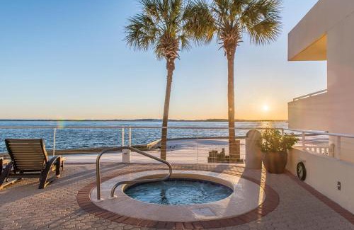 Holiday Isle Apartment | East Pass 407