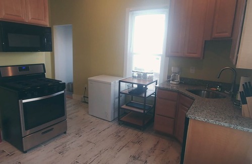 East End Condo | Eastbayside/Munjoy - Charming Downtown Escape