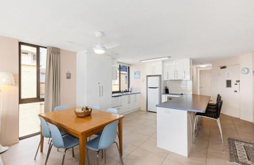 Golden Beach Apartment | Eastbourne U6 80 Esplanade Golden Beach