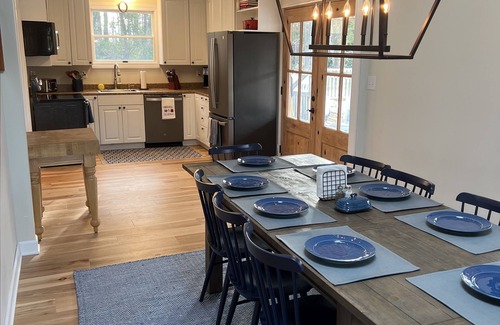 Neavitt Cottage | Eastern Shore Waterside Cottage Near St. Michaels