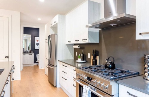 Govalle House | Eastside House Supreme Downtown 6 Min Drive