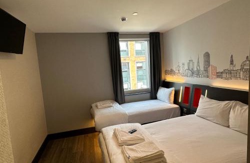 Adamsdown Hotel | easyHotel Cardiff