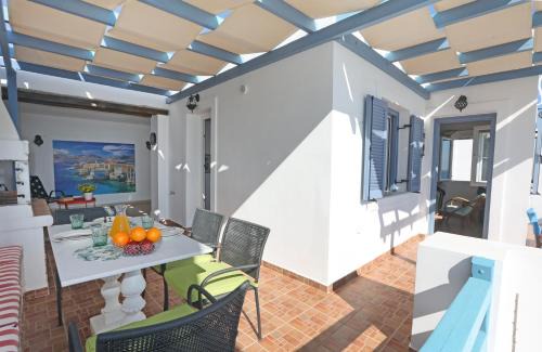 Syros Apartment | Ebatis Guesthouse