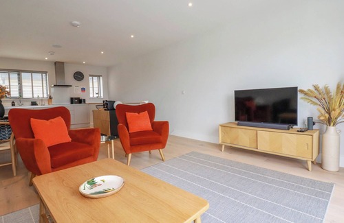 Porth Cottage | EBBTIDE, family friendly, with a garden in Newquay
