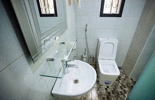 Ayon Hotel | EBIIS HOTEL