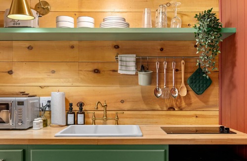 Lincoln Apartment | Echo Lake Relaxation at the PemiCabins