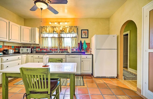 Truth or Consequences Cottage | Eclectic Home: Walk to Town & Bath District!