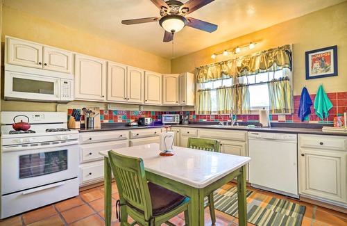 Truth or Consequences Cottage | Eclectic Home: Walk to Town & Bath District!