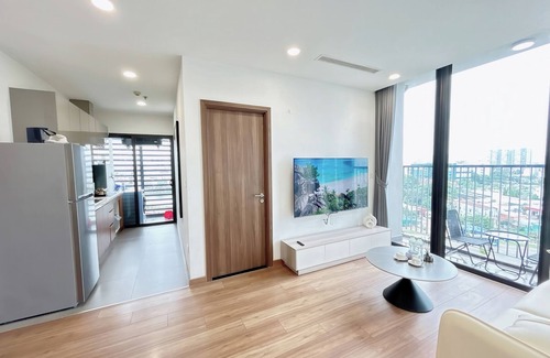 Tan Thuan Tay Condo | Eco Green Saigon - Free Gym & Pool