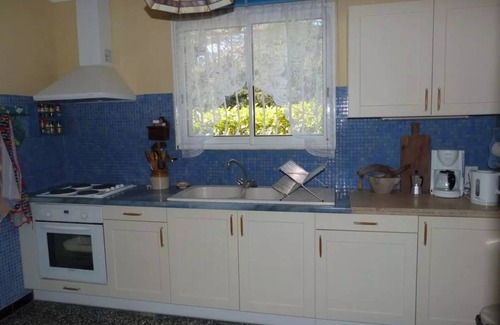 Pierrelongue House | Ecological House La Clairière 4 Bedrooms