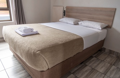 Primrose Hotel | Ecomotel Germiston