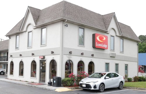 South Norfolk Hotel | Econo Lodge Chesapeake Route 13 and I-464