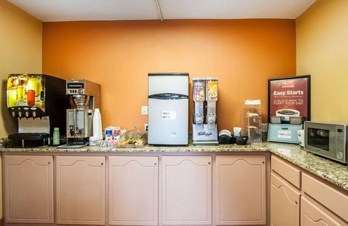 Tuscaloosa Hotel | Econo Lodge Inn & Suites I-20, exit 73