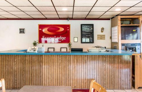 White Haven Hotel | Econo Lodge Inn & Suites Lake Harmony - Pocono Mountains Area