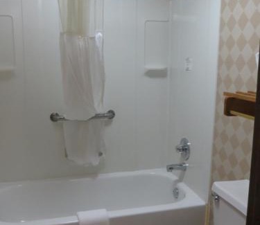 Knoxville Cabin | Econo Lodge Knoxville North