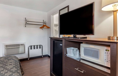 Lee Hotel | Econo Lodge Lee - Great Barrington