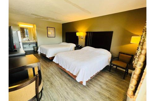 Merrillville Hotel | Economy Inn By Townhouse Merrillville US 30