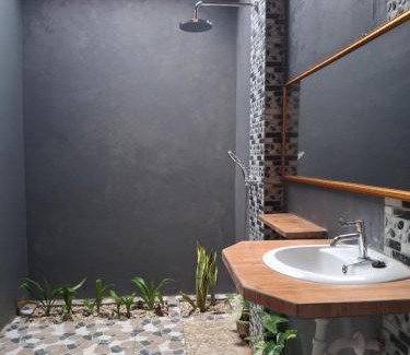Mansuar Island House | Eddo Homestay