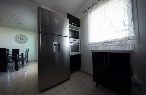 Carosse Apartment | EDEN APPT, T2 standing 4 people, pool, sea view, St Gilles