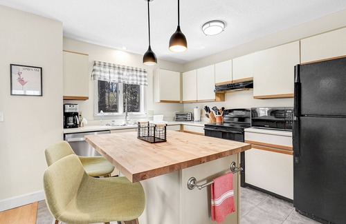 Bethel House | Eden Ridge Townhouse 4-F | 2 Bed, 2 Bath