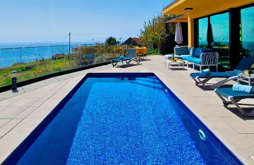 Prazeres House | Eden Sun-Modern Luxury Villa with Panoramic View