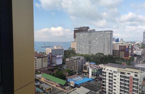 Pattaya Bay Apartment | 【Edge】 New room Infinity pool amazing/Near beach！