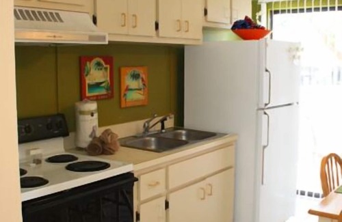 Fort Myers Beach Apartment | Edgewater Inn