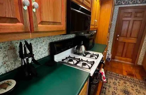 Gray House | Edgewater Retreat on Little Sebago Lake - Lakefront w/Sauna & EV Chargernn